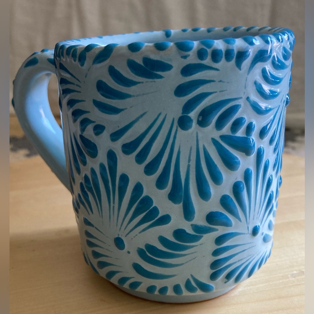 Talavera mug  12 oz, baby blue / darker blue accents NWOT